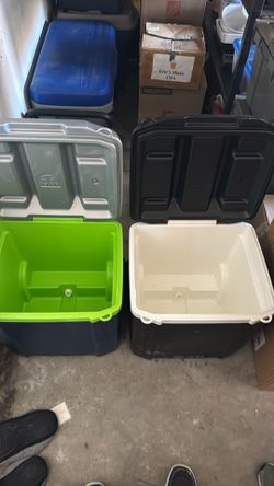 Igloo ice chest