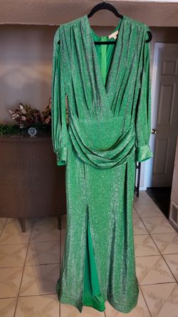 Green Glitter Long Sleeve Formal Gown