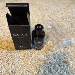 Cologne for Men- 3.4 Oz Men's Eau De Parfum. Men's Cologne Dior Savage Sealed