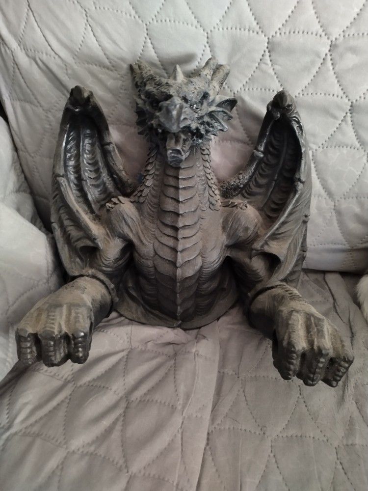 Dragon Toilet Paper Holder