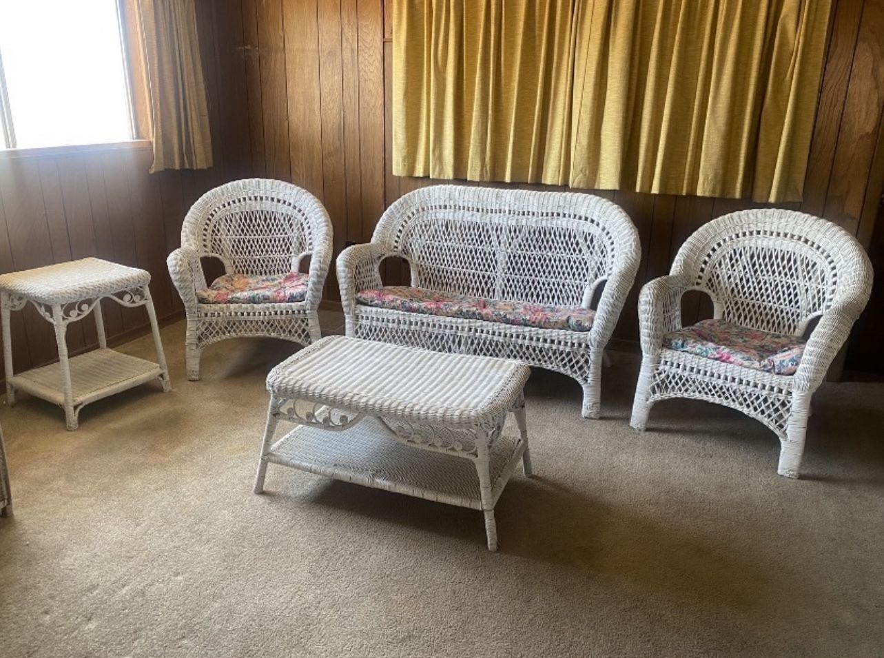 Vintage Wicker Set