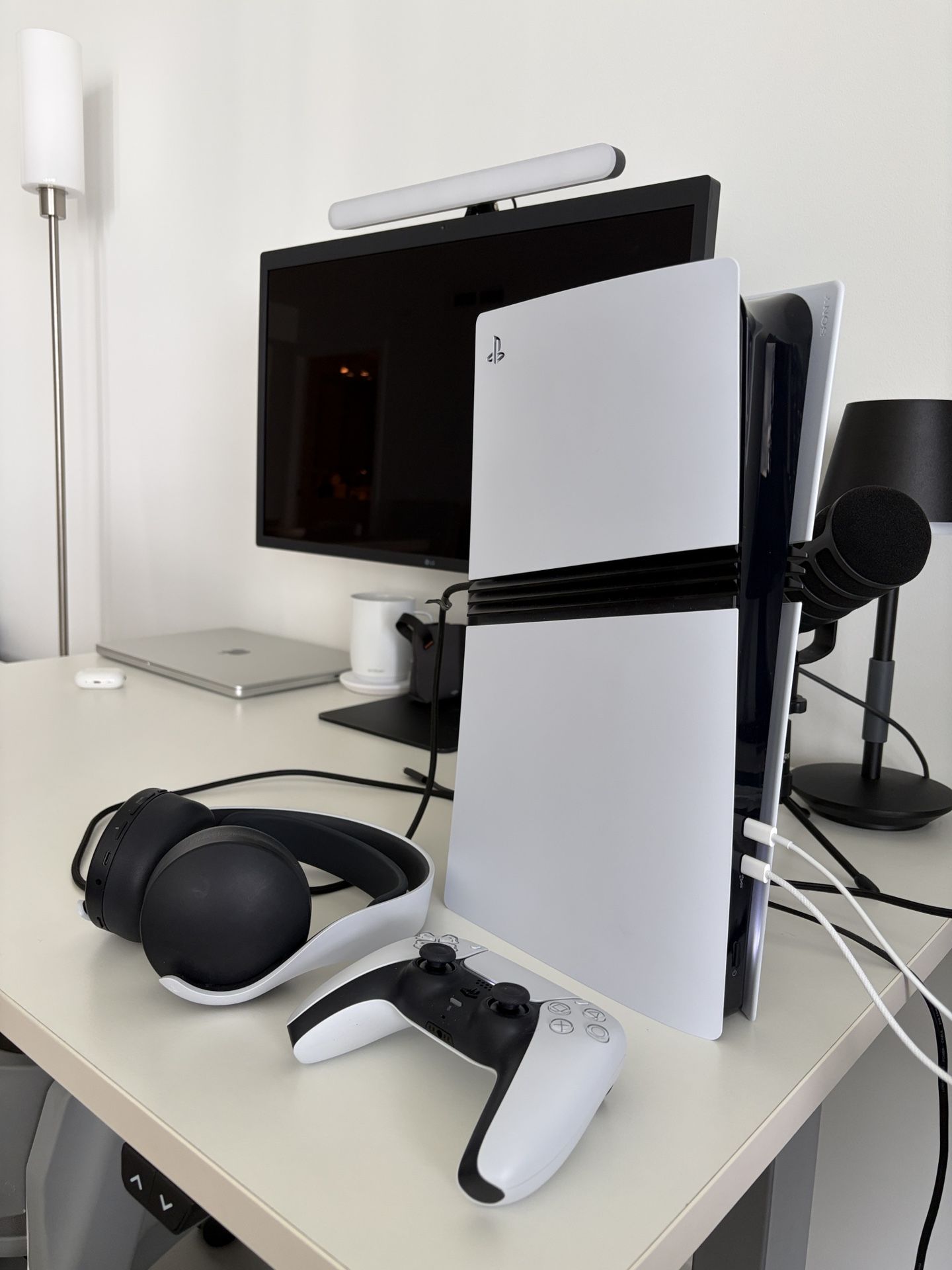 10TB PS5 Pro + Controller + Headset