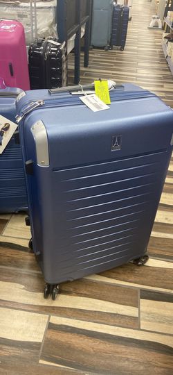 Travelpro Platinum Elite Hardside Expandable Medium Check-in Spinner