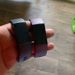 Almost Brand New Fitbit Charge 4(black, Purple)