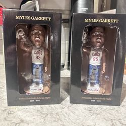 Myles Garrett Bobble head (Quantity: 2)