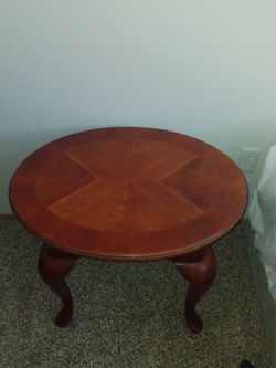 Bed side table