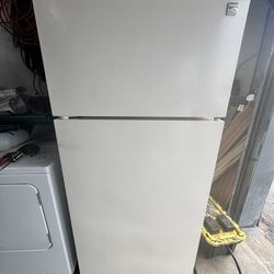 Kenmore Refrigerator 30"width 
