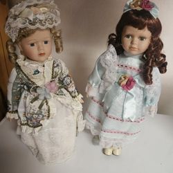 Porcelin Dolls With Stands