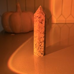 Kiwi Jasper Crystal Tower