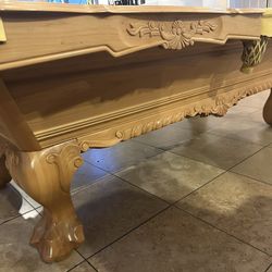 Billiards/pool Table