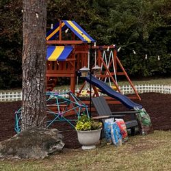 Brand New Play Ground Set 