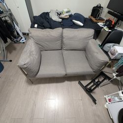 Zinus Loveseat