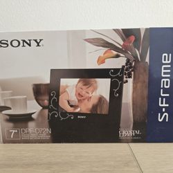 Sony 7" Digital Frame