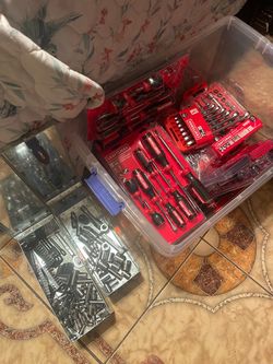 Craftsman Tool Set Lot – Screwdrivers, Hex Keys & Sockets
