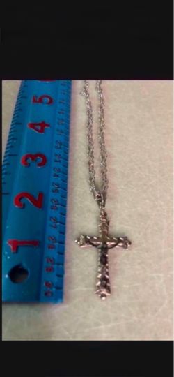 CROSS. ITALY. MONET. NECKLACE. VINTAGE.
