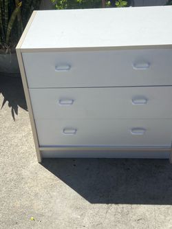 IKEA cajonera 3 cajones buenas condiciones