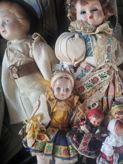 Old Dolls 