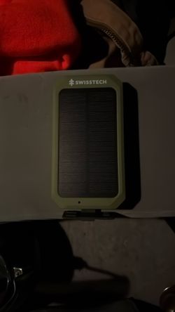 Swisstech Powerbank/Wireless Charger/Light  