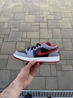 Jordan 1 Low Cement Fire Red size 4y (5.5w)