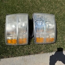 2011 Chevy Silverado Headlights 