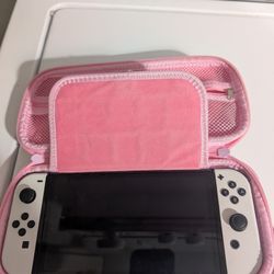 Switch OLED With 1 Game Carrying Case 