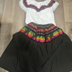 Falda Y Blusa Mexicana