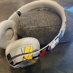 Beats Solo 3, Mickey Mouse Edition