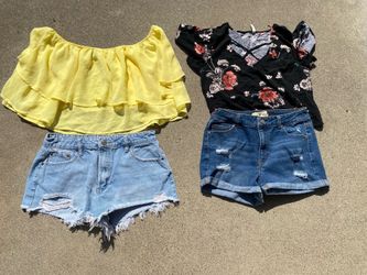 Ladies like new denim shorts $3 each