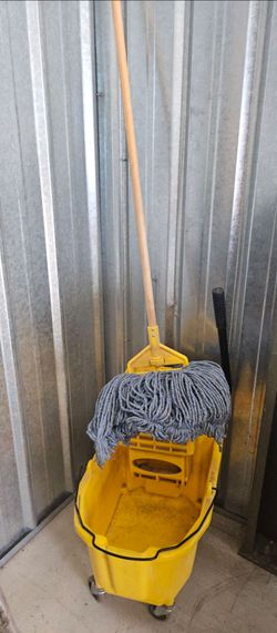 HEAVY DUTY HARPER MOP BUCKET & MOP JANITORIAL