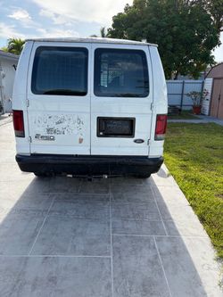 2008 Ford E-250