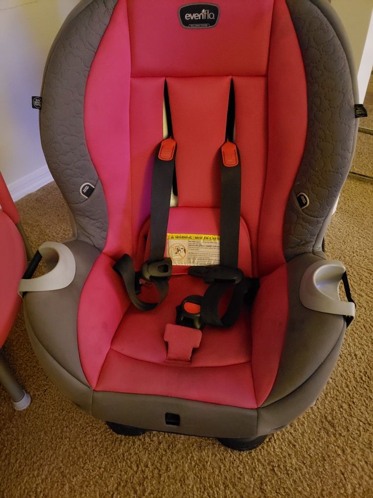 Car seat pink