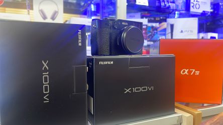 Fujifilm X100VI black