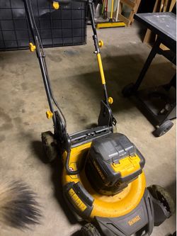Dewalt battery lawnmower