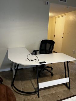 Ofice Desk $50