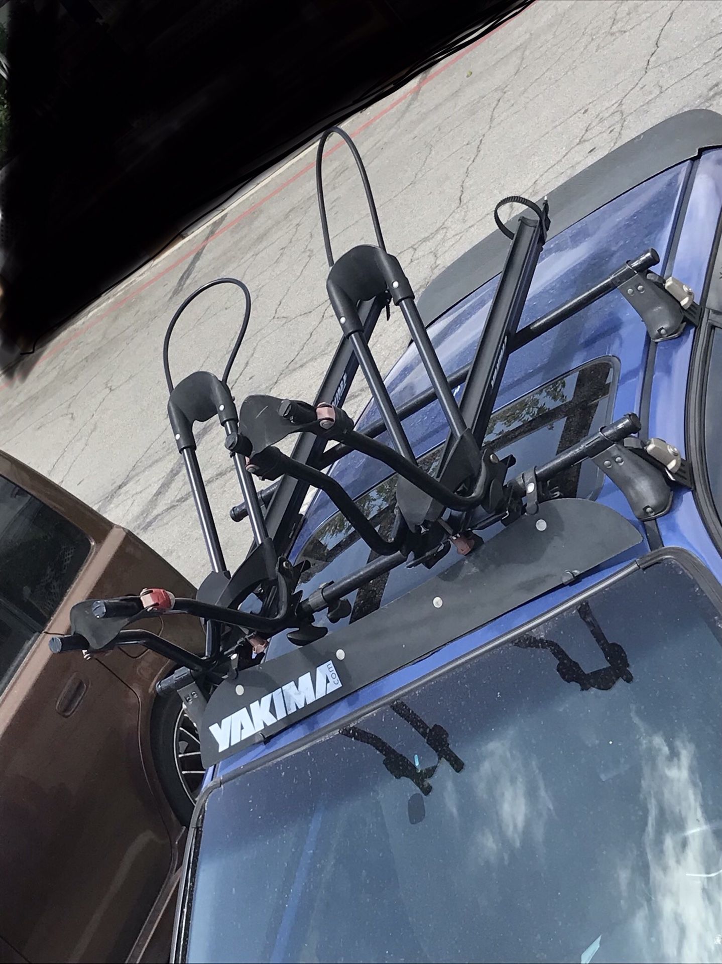 Yakima king cobra bike racks with keys