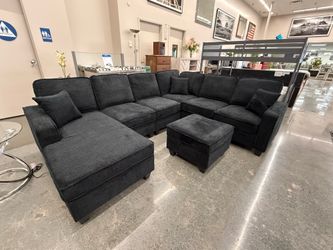 SECTIONAL WITH OTTOMAN