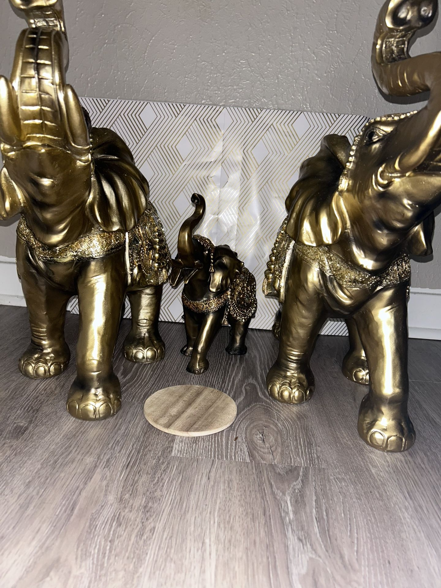 Golden Elephant Statue Family