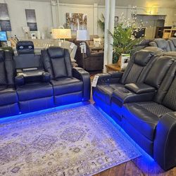 LH 👉$39 Down Payment  For Financing 👉 Ashley Gray Leather Power Reclining Sofa And Loveseat With Bluetooth Speakers 