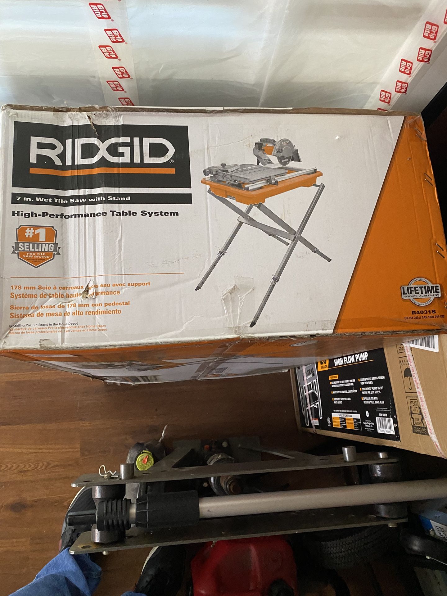RIDGIG 7” Wet Tile Saw With Stand