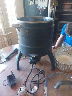 BUTTERBALL OIL FREE TURKEY FRYER