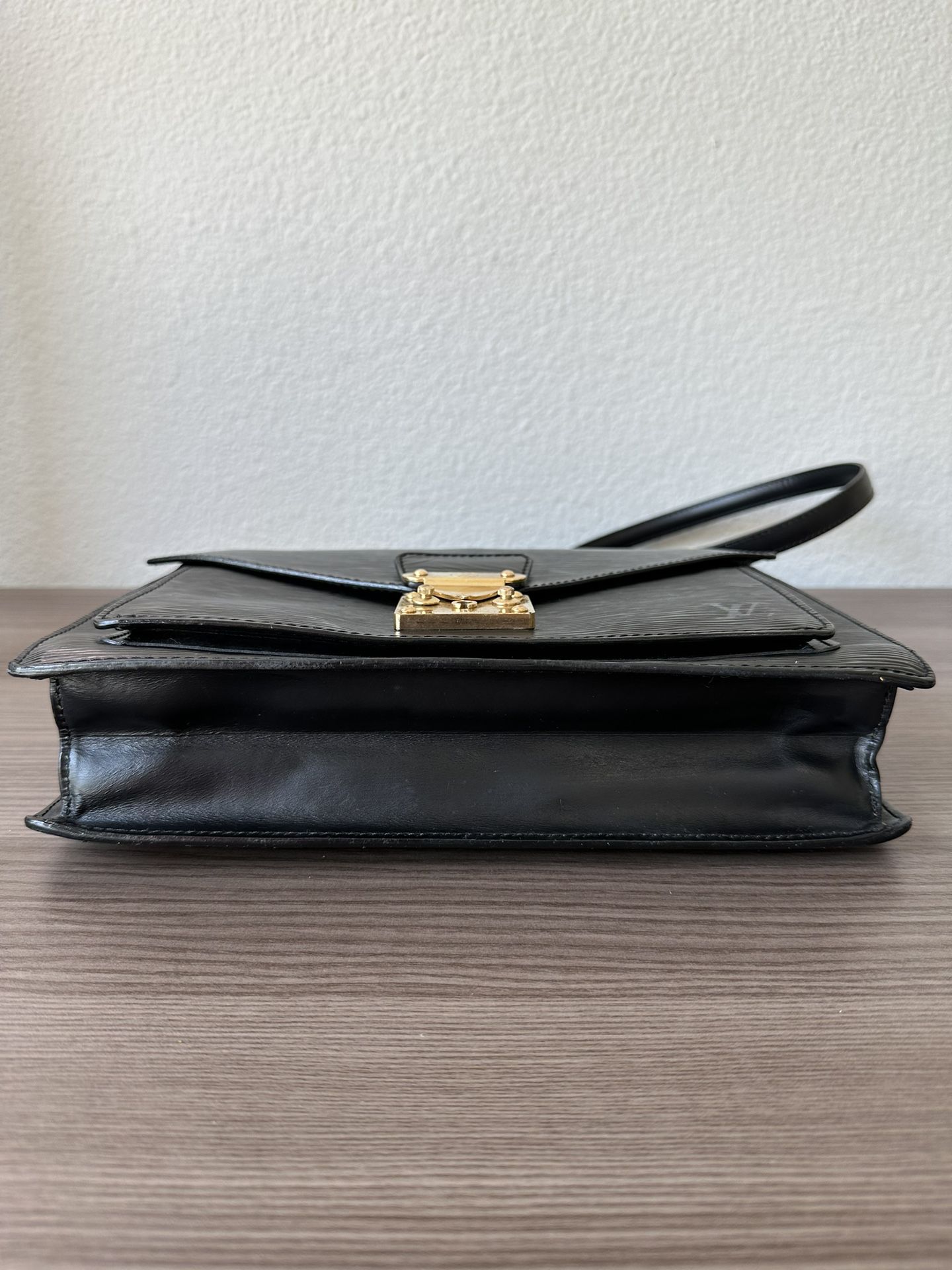 Louis Vuitton // Black Epi Monceau 28 Bag – VSP Consignment