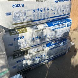 Insulation R15 And R38