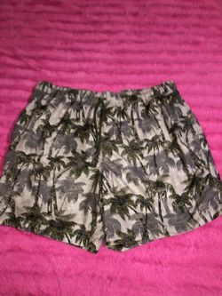 Men’s Islander size XL palm trees swim trunks with pockets