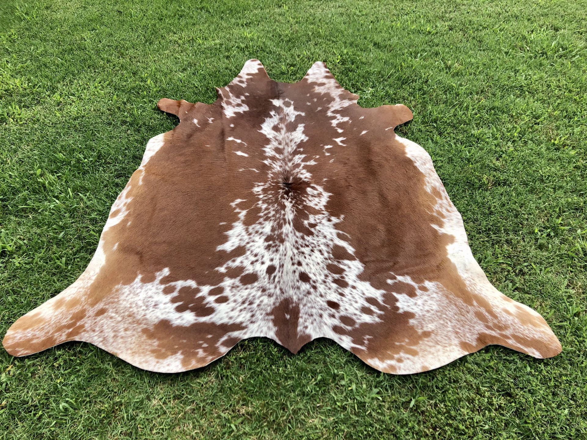 Large cowhide area rugs brown leather 5.5 ft x 5 ft