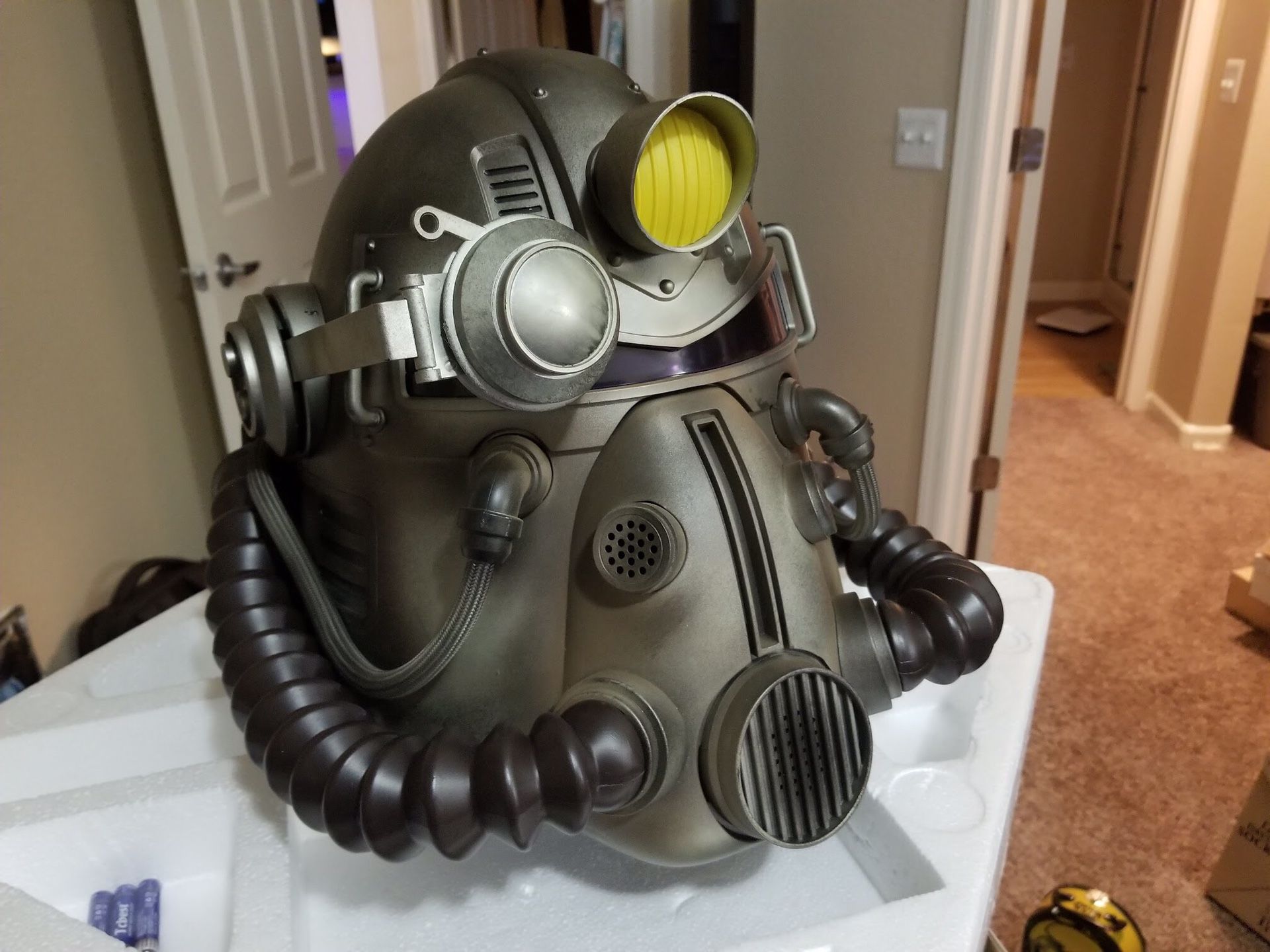 Fallout 76 Power Armor Collector’s Edition Helmet with Nylon Duffle Bag