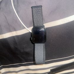 Black Apple Watch 40mm 