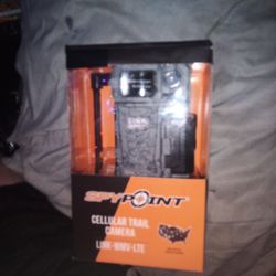 Spypoint Cellular Trail Camera 