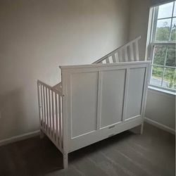 Baby Infant Like New Excellent Condition Bed Crib With Mattress 
