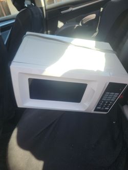 Like New microwave