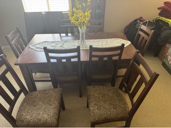 Dining room table 8 person